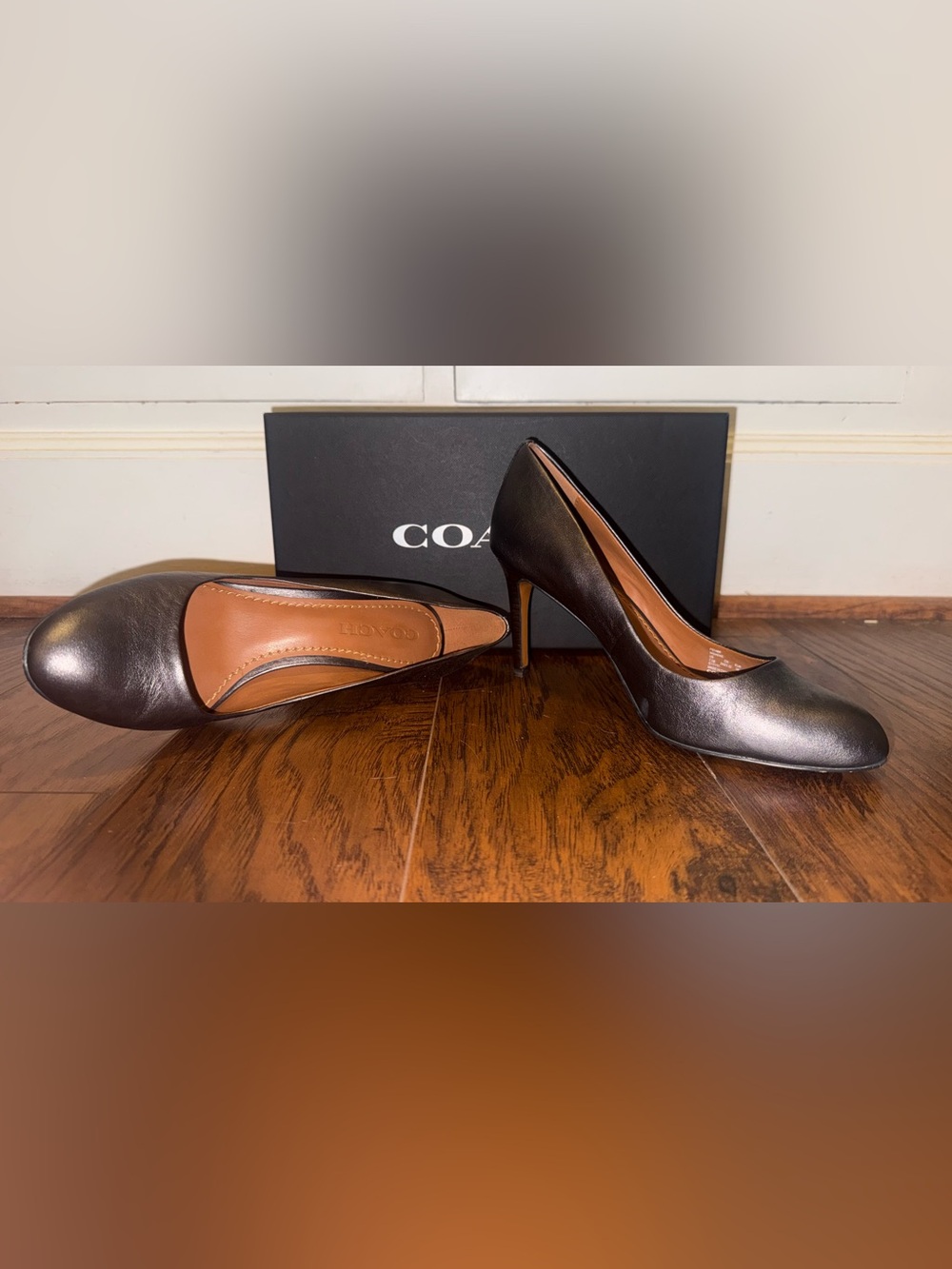 Coach Grey Leather sz 7.5 Heels